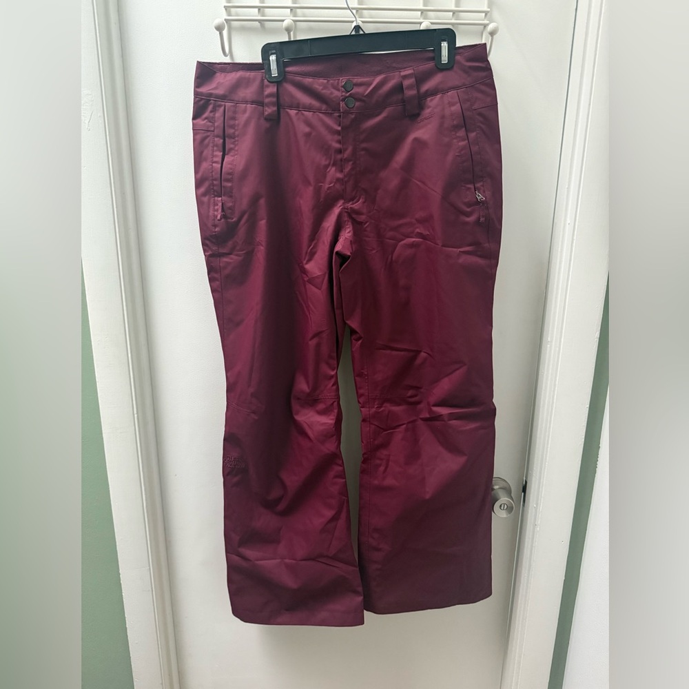 The NorthFace Women’s Ski Snowpants Size L